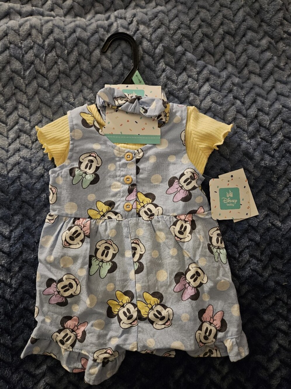Disney brand Minnie outfit
